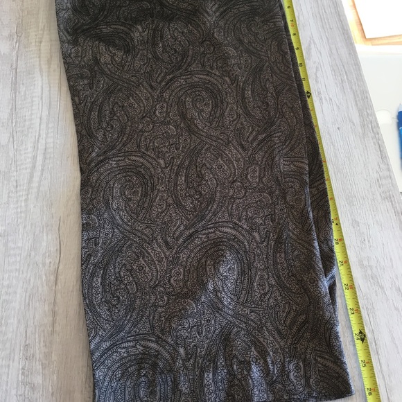 Ellen Tracy Silk Two Piece Top and Pants - Picture 4 of 15